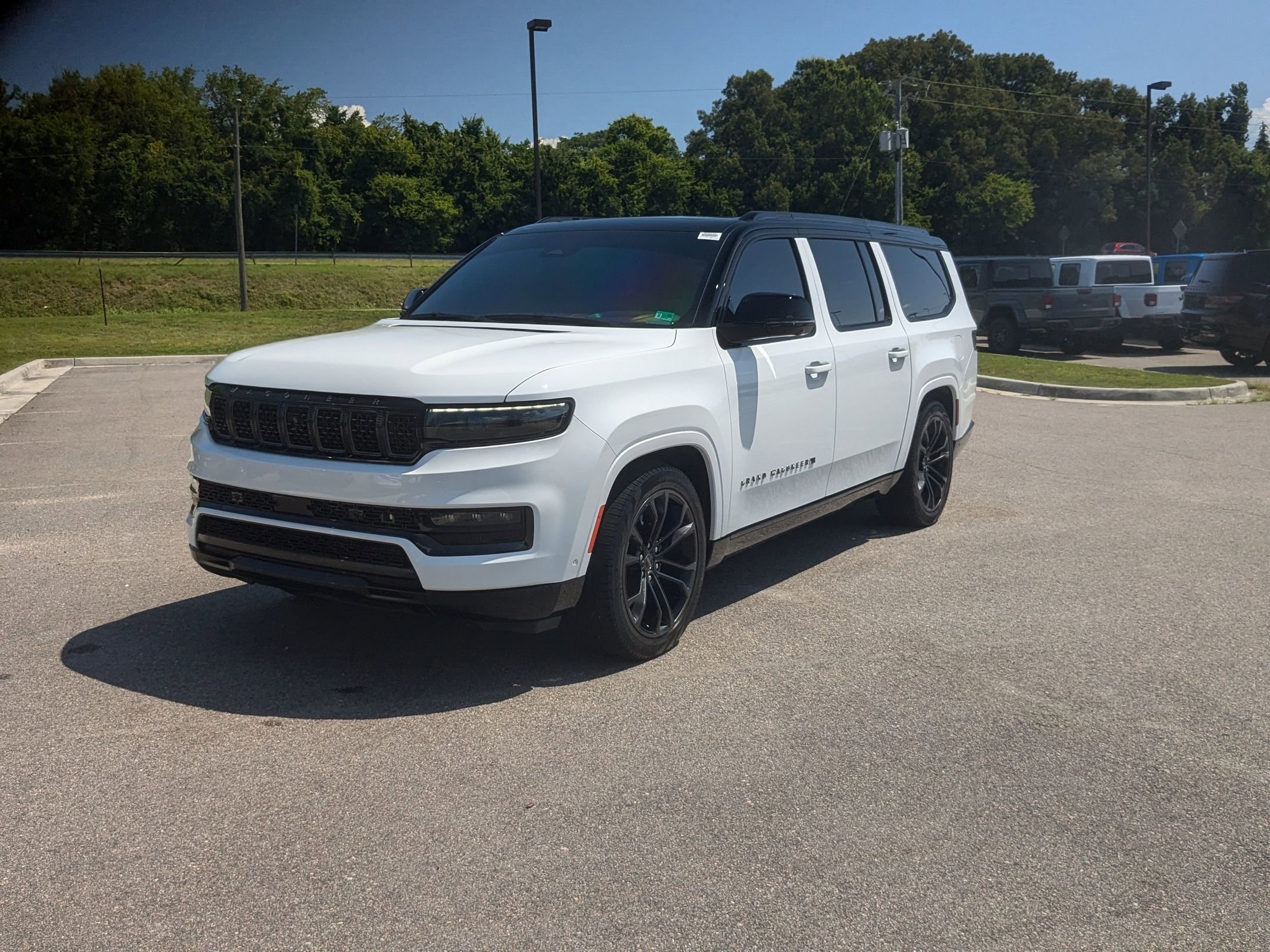 Used 2024 Jeep Grand Wagoneer L Series III w/ Quick Order Packagew 28T image 7