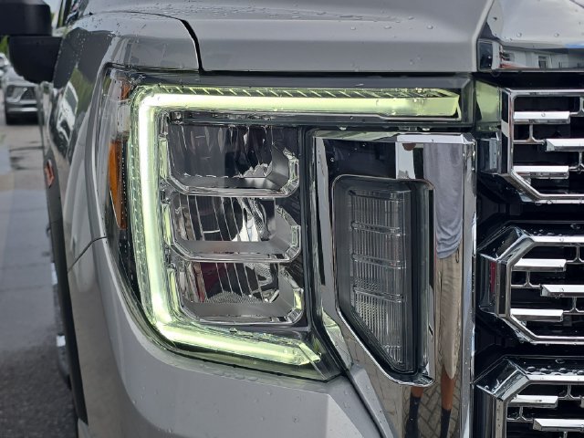 Certified 2021 GMC Sierra 2500 Denali w/ Denali Ultimate Package AWD/4WD image 11