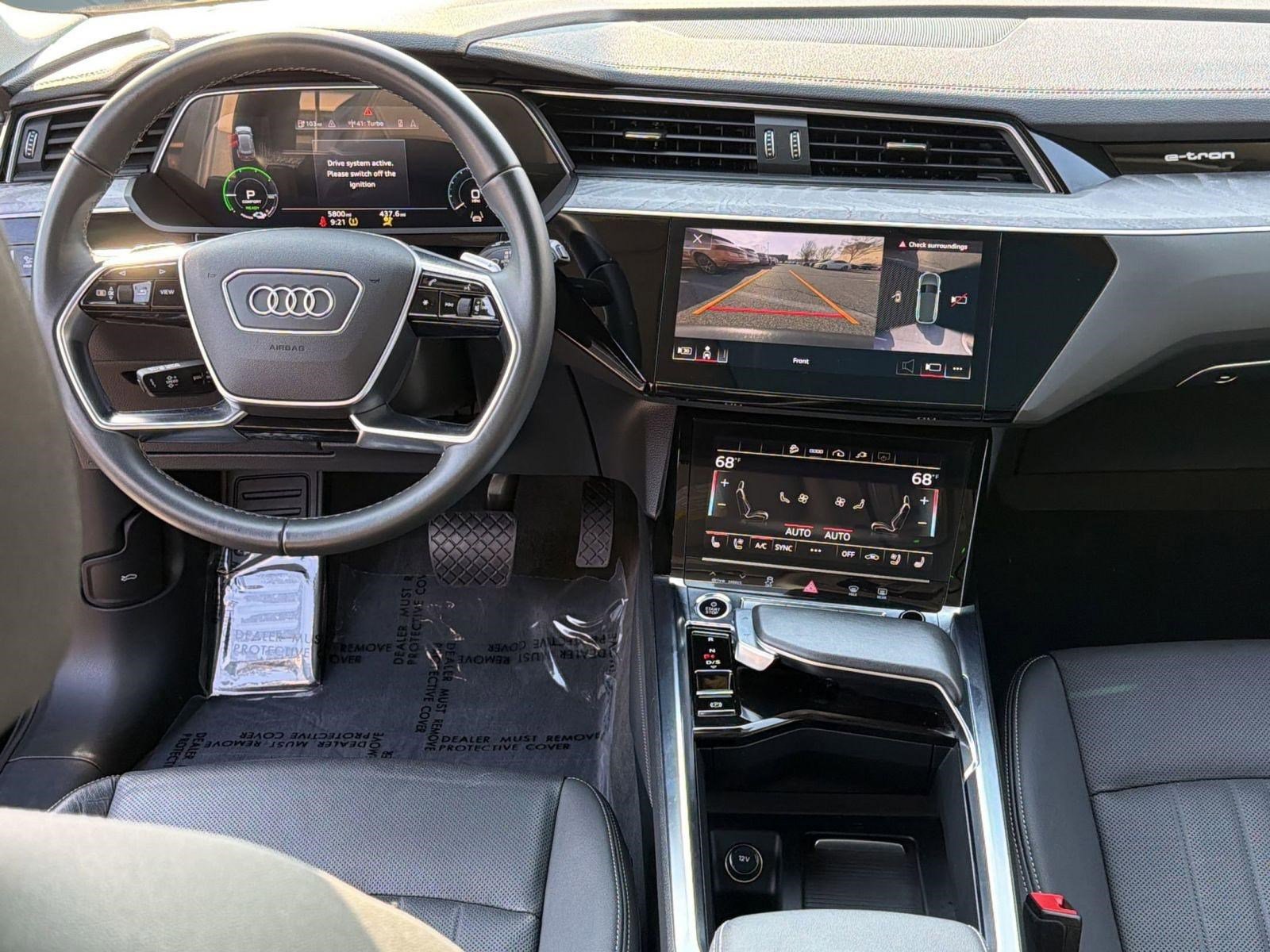 Used 2023 Audi e-tron Premium Plus w/ Premium Plus Package image 28