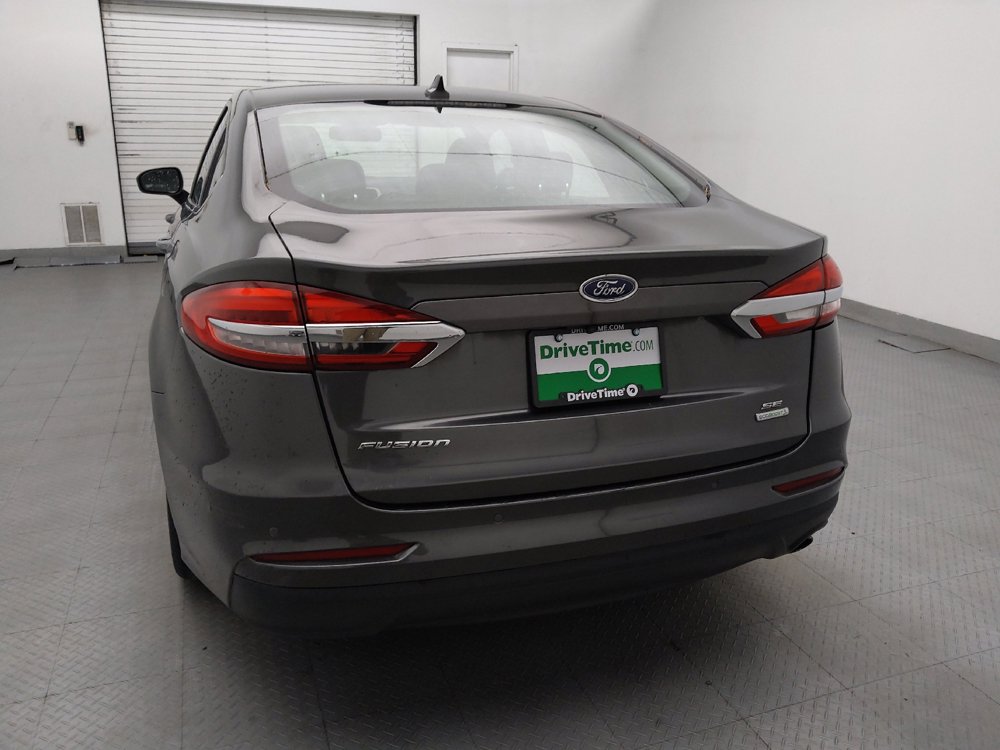 Used 2019 Ford Fusion SE FWD image 6