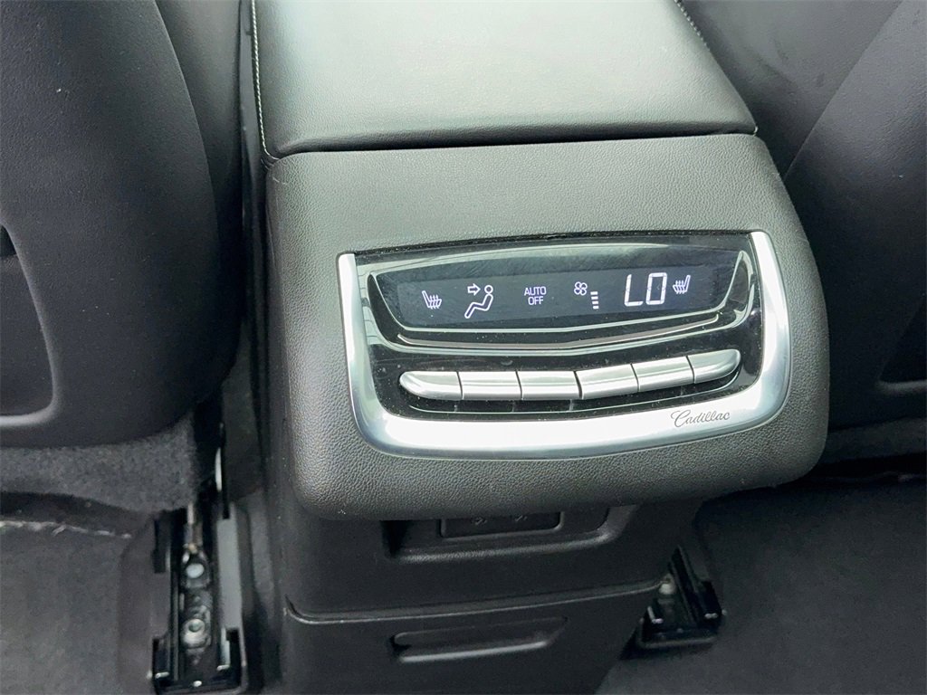 Used 2024 Cadillac XT6 Sport image 43