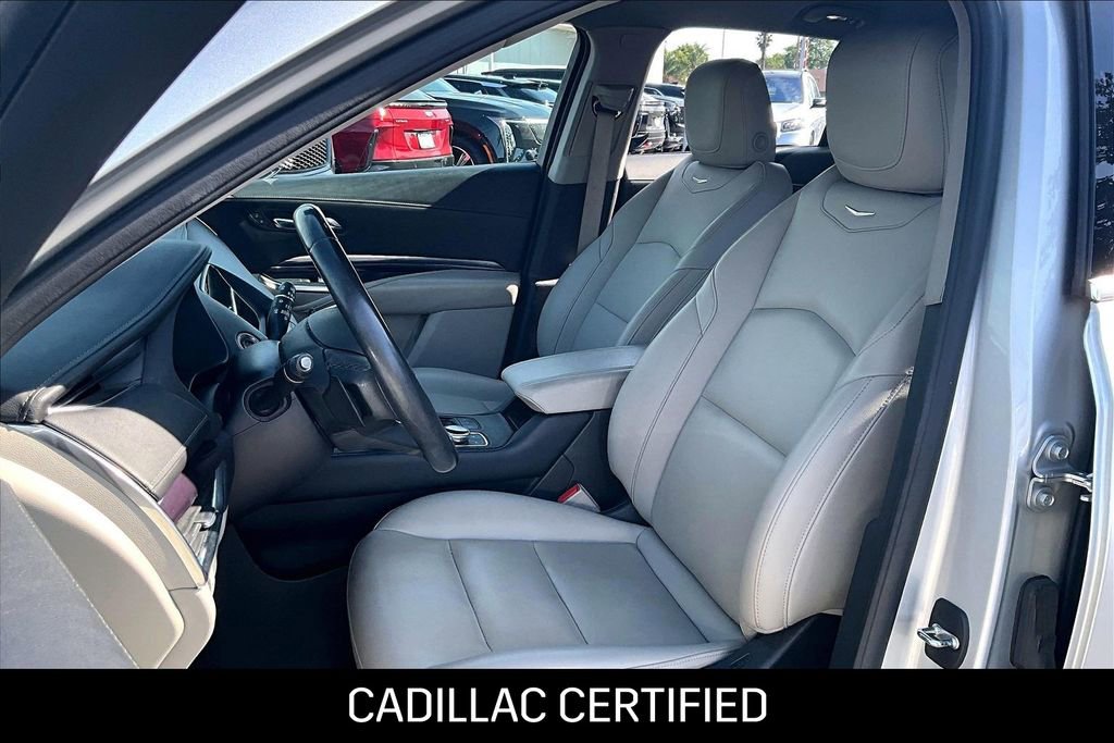 Certified 2022 Cadillac XT4 Luxury image 10