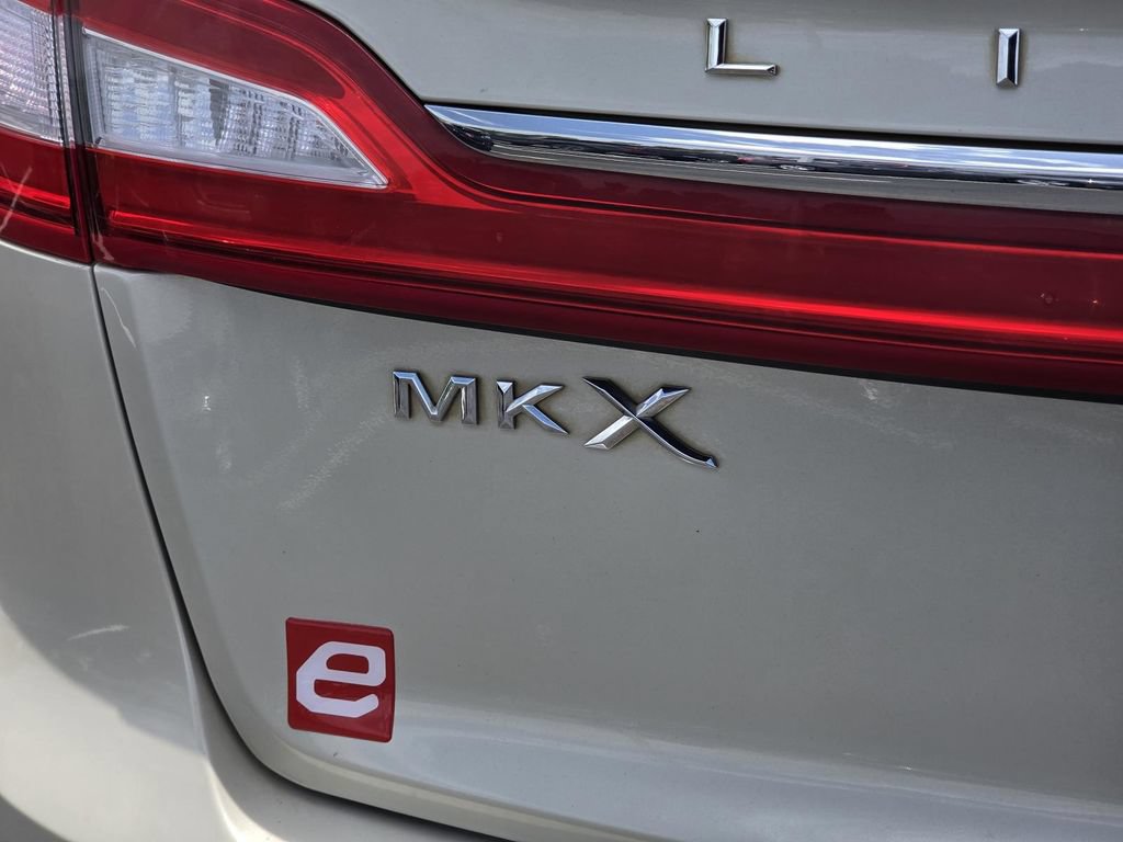 Used 2016 Lincoln MKX Select w/ Select Plus Package FWD image 34