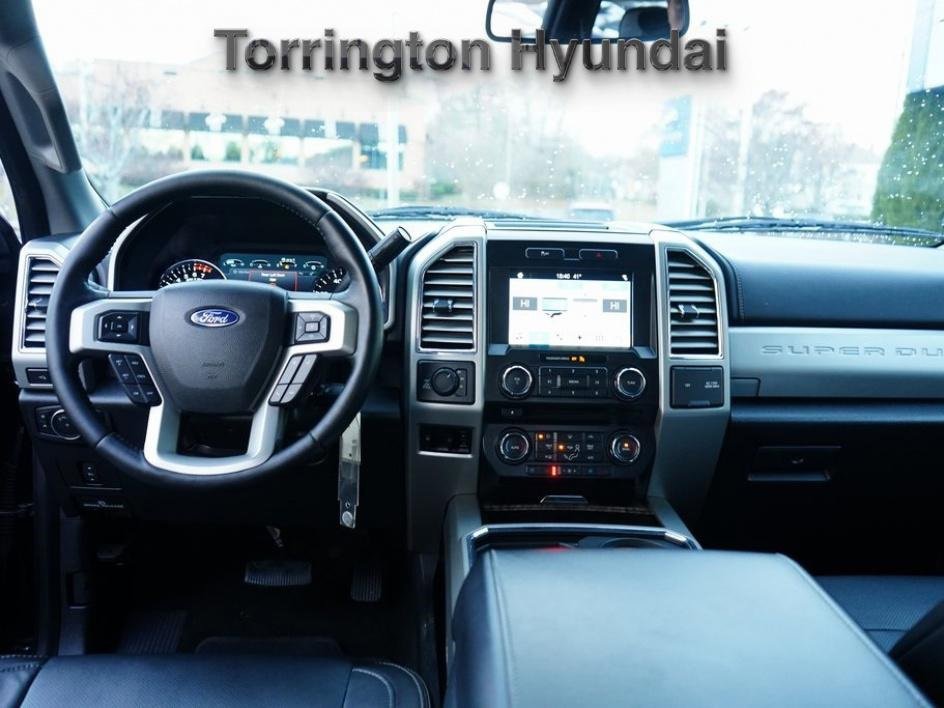 Used 2017 Ford F250 Lariat w/ Chrome Package image 27