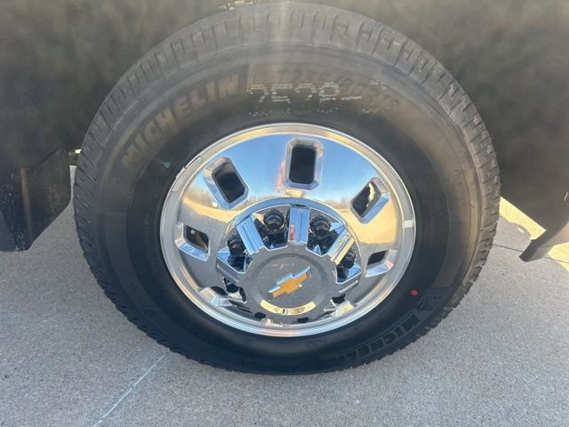 Used 2026 Chevrolet Silverado 3500 High Country w/ Technology Package image 9