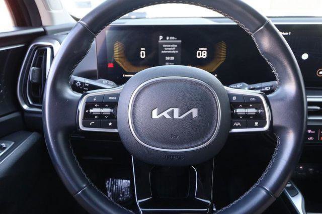 Used 2024 Kia Sorento S image 10