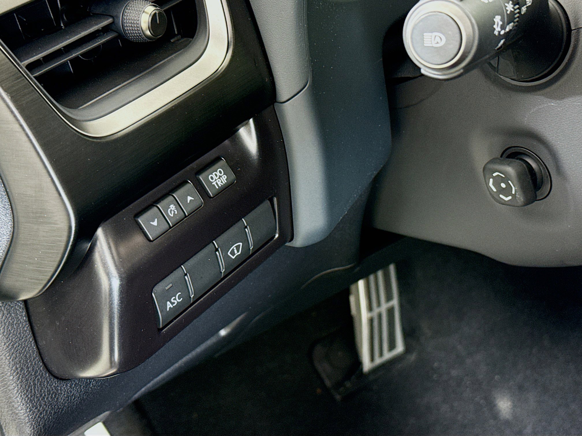 Used 2023 Lexus UX 250h F Sport image 10