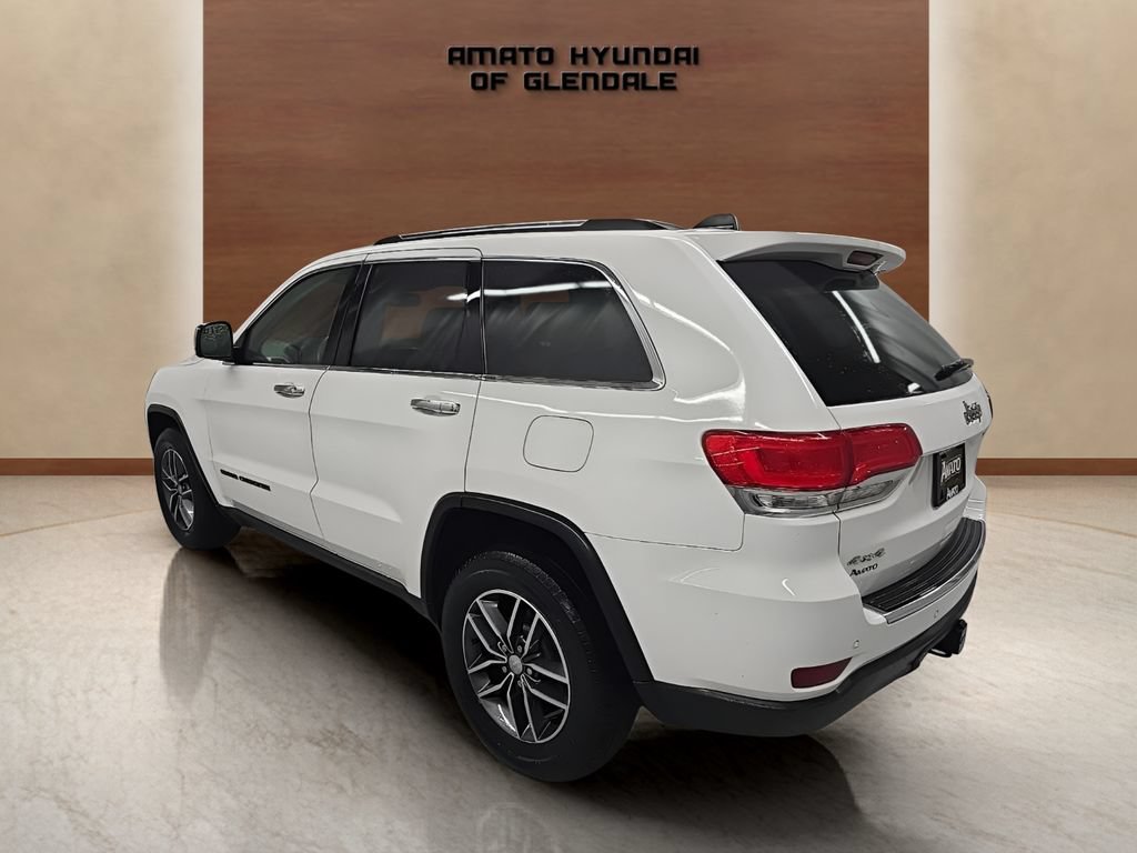 Used 2018 Jeep Grand Cherokee Limited w/ Trailer Tow Group IV AWD/4WD image 4