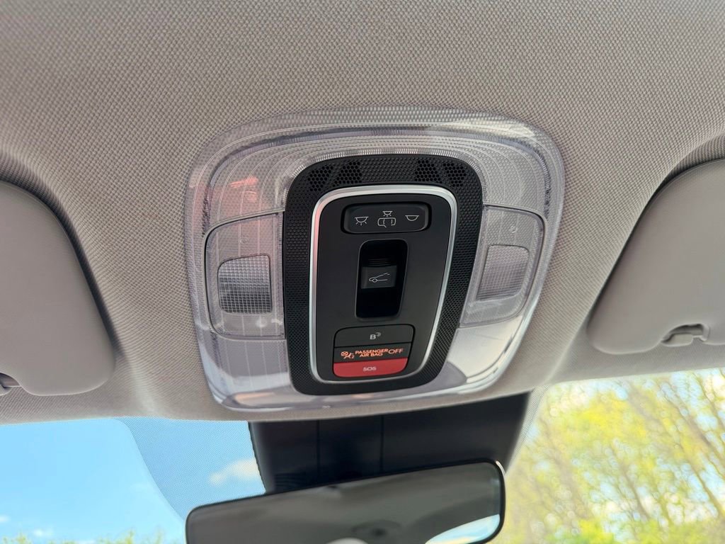 Used 2024 Hyundai Elantra Limited FWD image 35