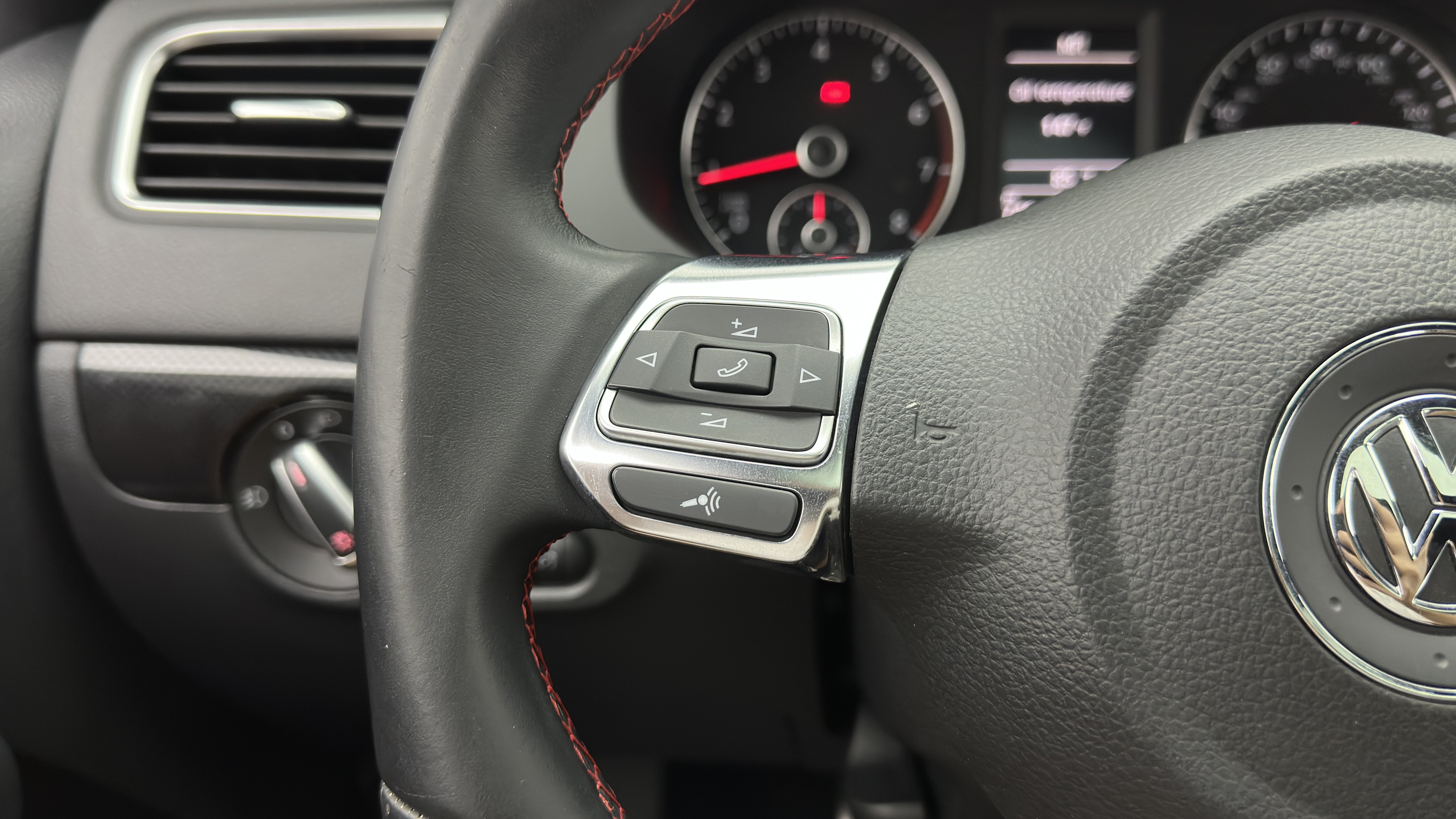 Used 2014 Volkswagen Jetta GLI Edition 30 FWD image 21