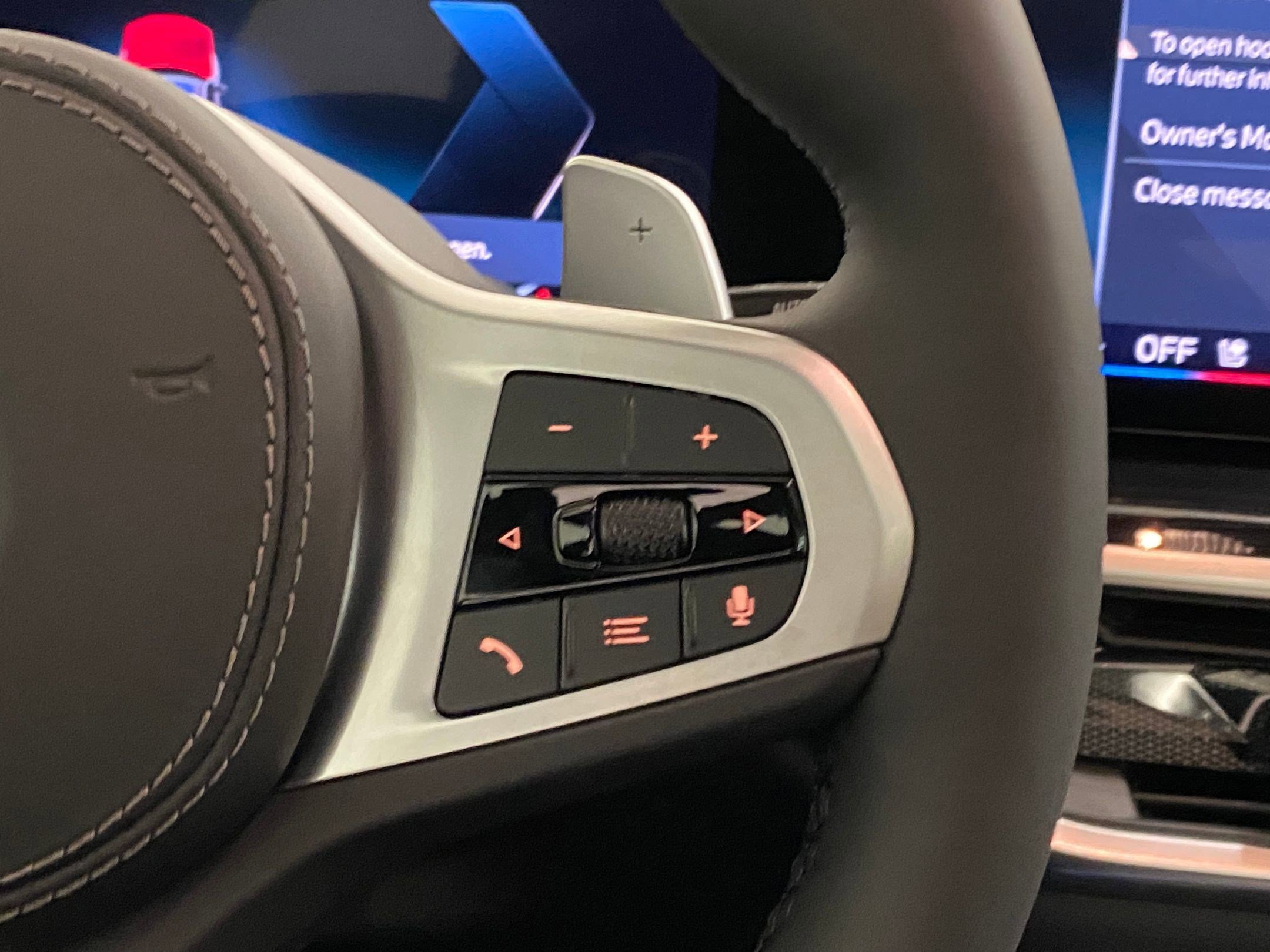 Used 2026 BMW X5 xDrive50e w/ M Sport Package image 30