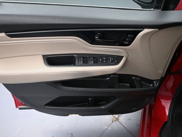 Certified 2024 Honda Odyssey Touring image 29