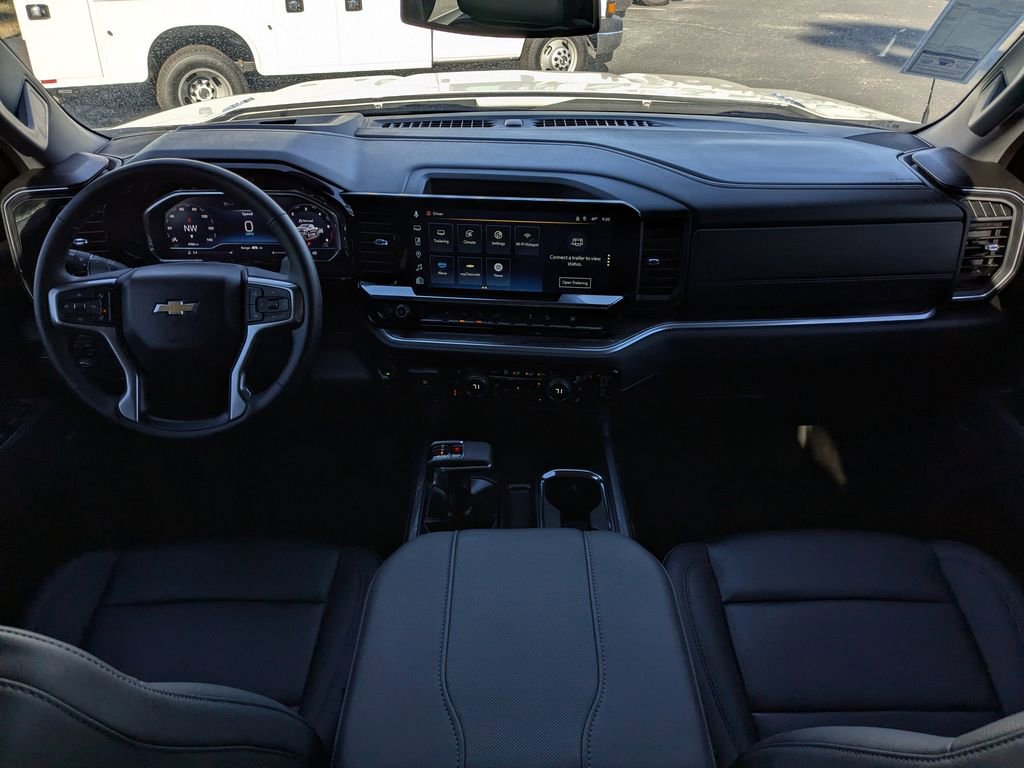 Used 2025 Chevrolet Silverado 1500 LTZ image 16