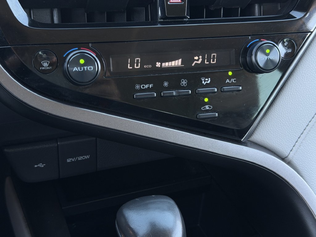 Used 2024 Toyota Camry SE FWD image 20