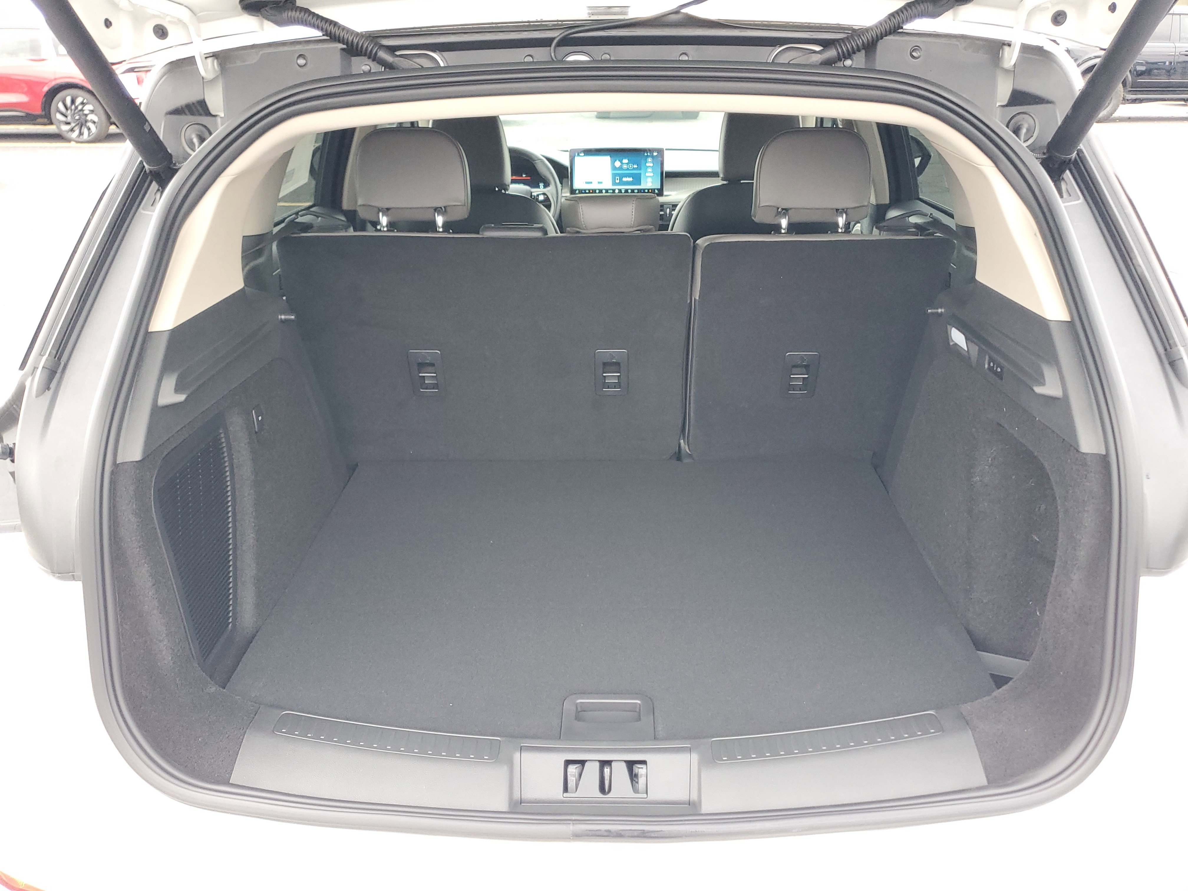 New 2026 Lincoln Corsair Premiere image 29