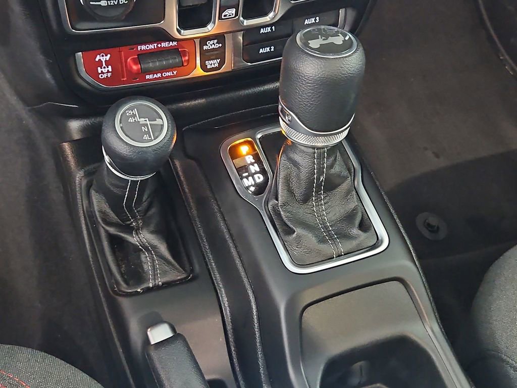 Used 2025 Jeep Wrangler Unlimited Rubicon image 21