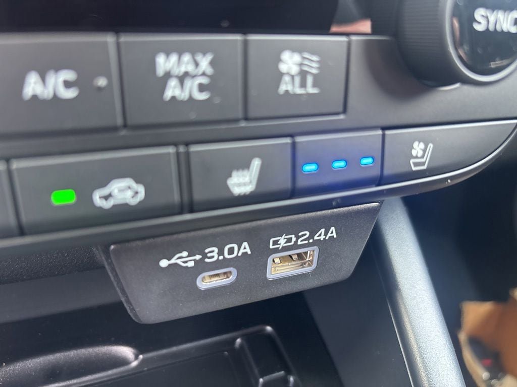 New 2026 Subaru Outback Touring AWD/4WD image 28