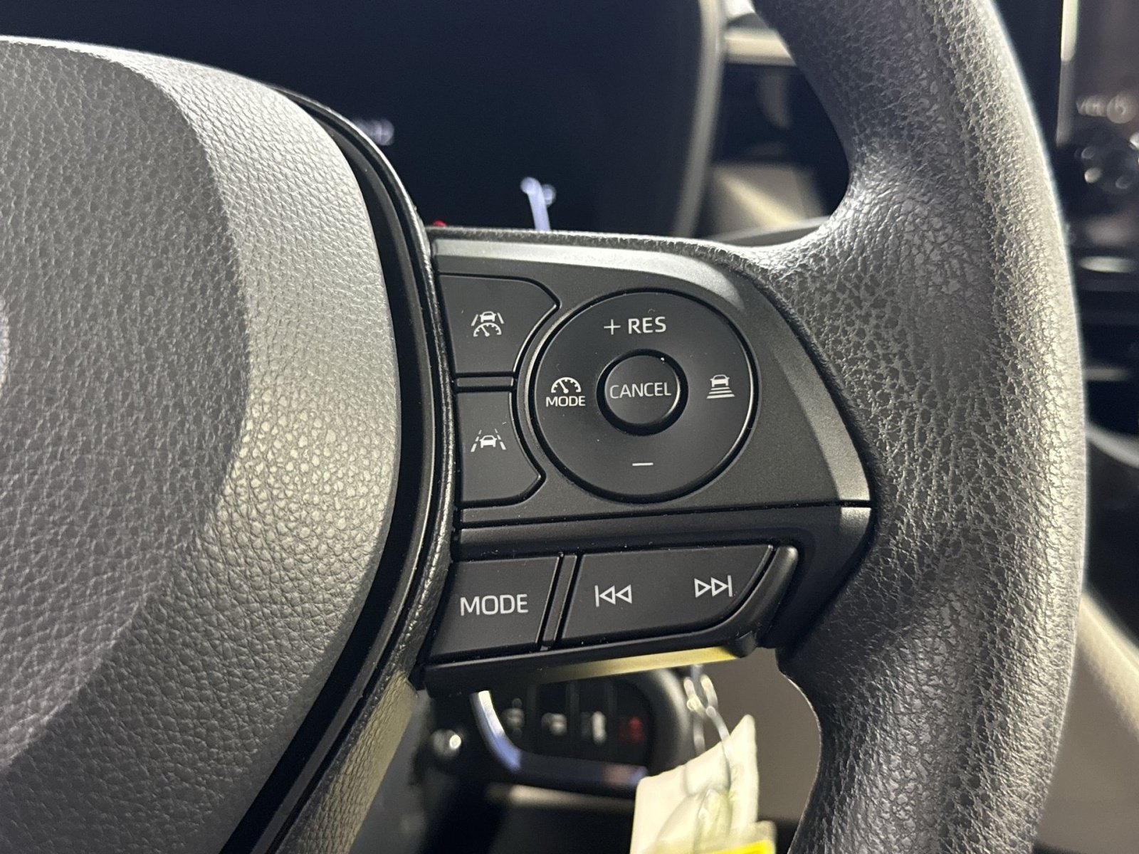 Used 2026 Toyota Corolla LE FWD image 43