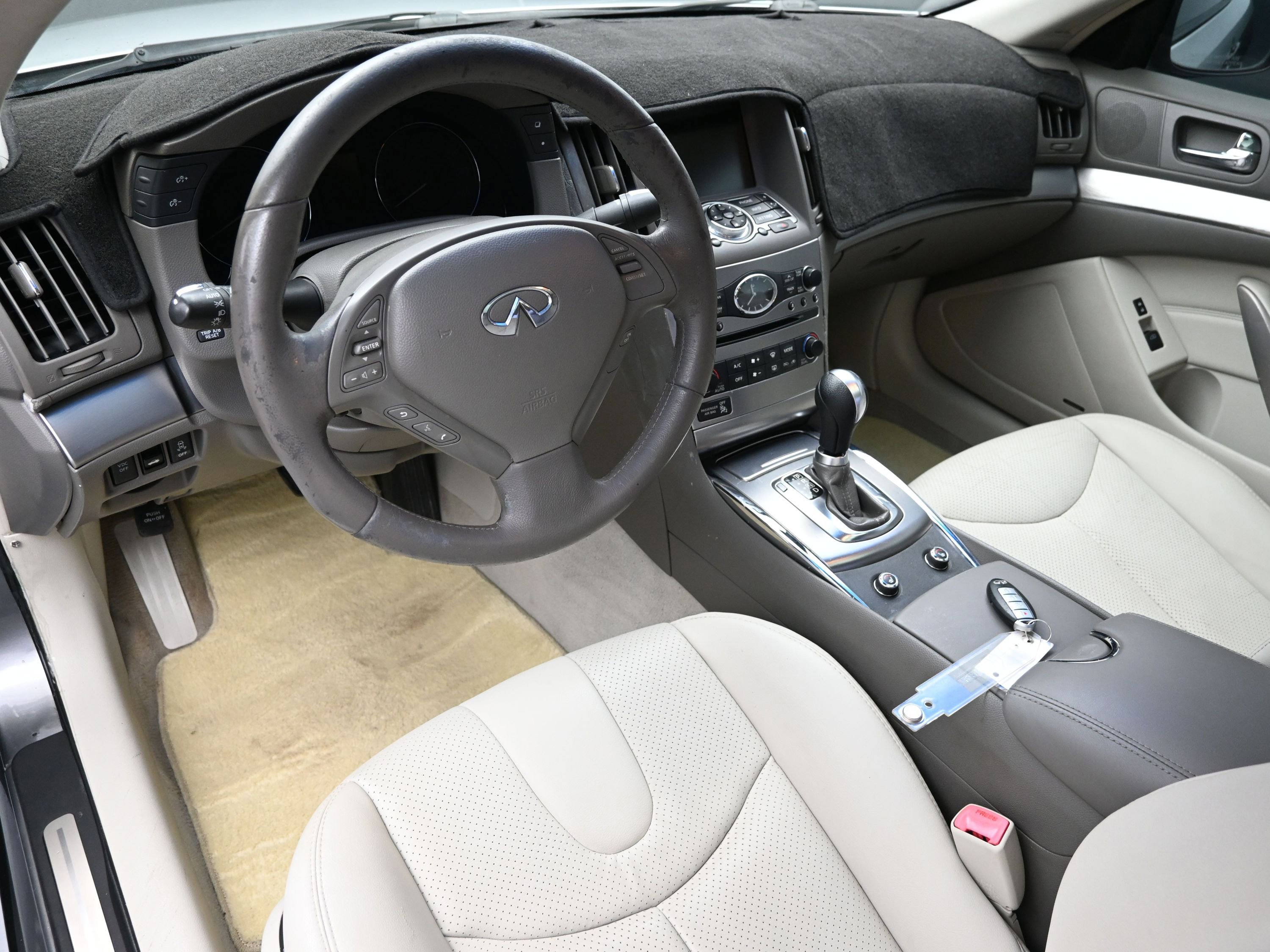Used 2010 INFINITI G37 Journey w/ Premium Pkg image 22
