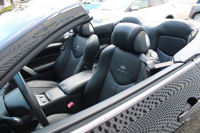 Used 2014 INFINITI Q60 Convertible w/ Premium Package RWD image 20