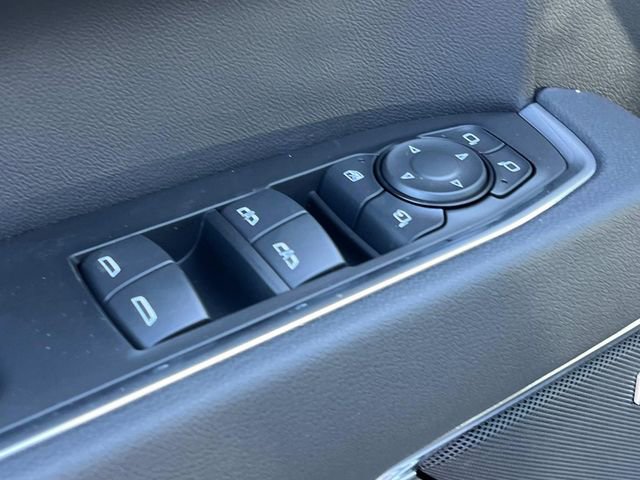 New 2025 GMC Sierra 1500 SLT w/ SLT Convenience Package image 21