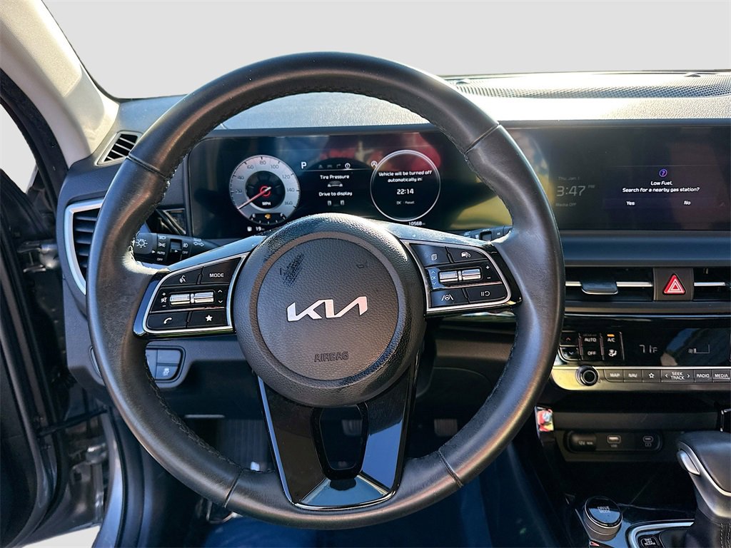 Certified 2024 Kia Seltos S image 11