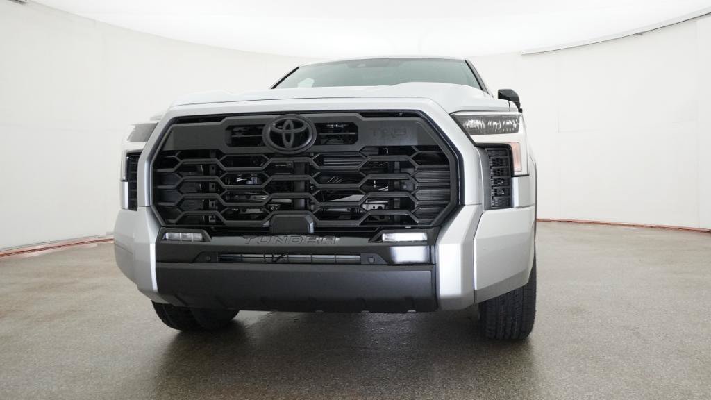 New 2026 Toyota Tundra Limited AWD/4WD image 18