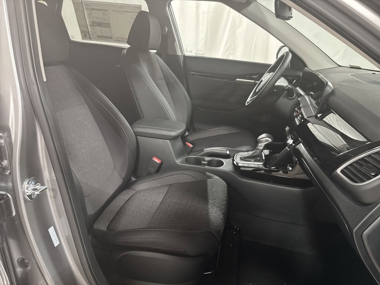 New 2026 Kia Seltos S image 30