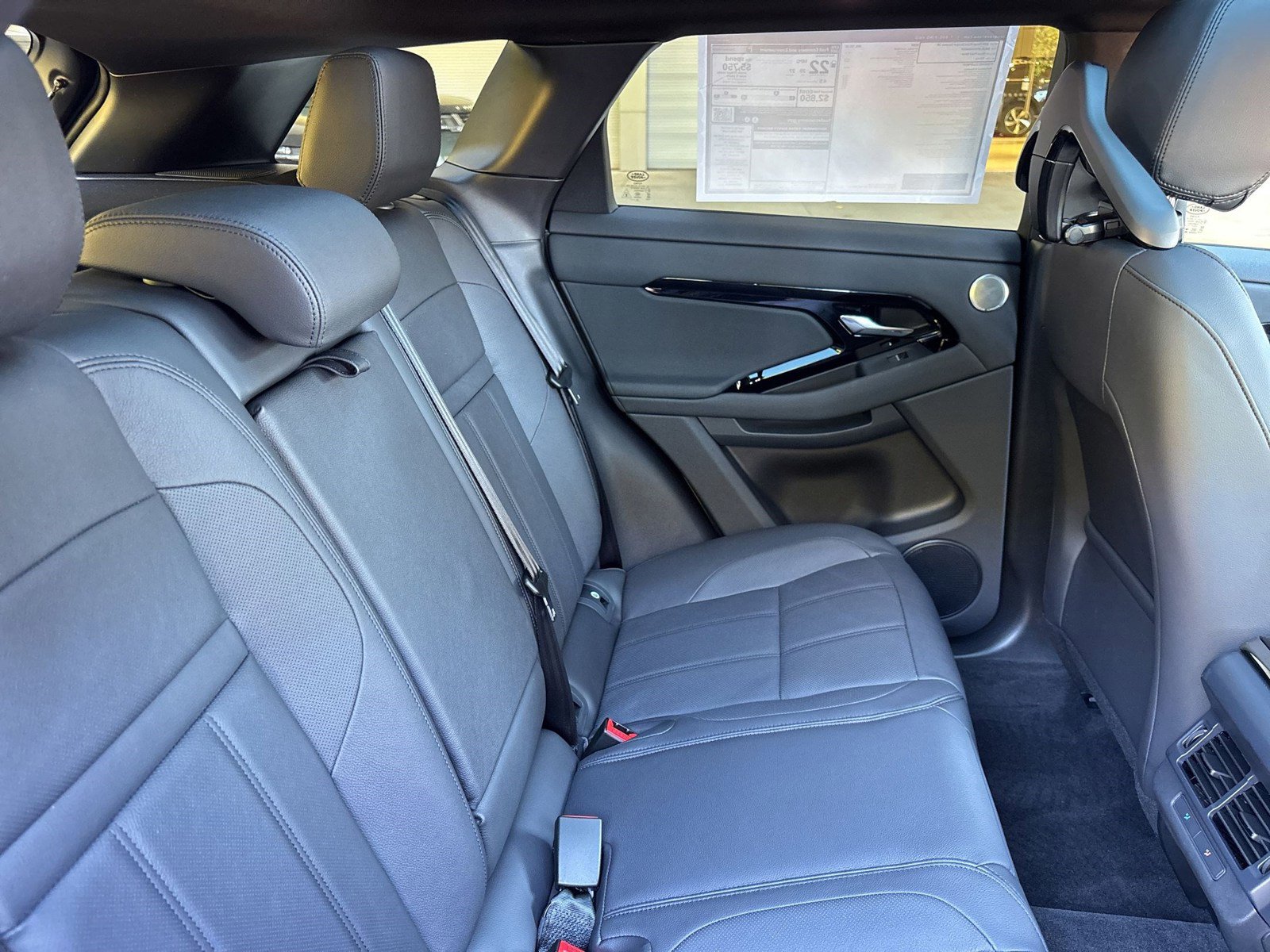 New 2026 Land Rover Range Rover Evoque Dynamic SE AWD/4WD image 30