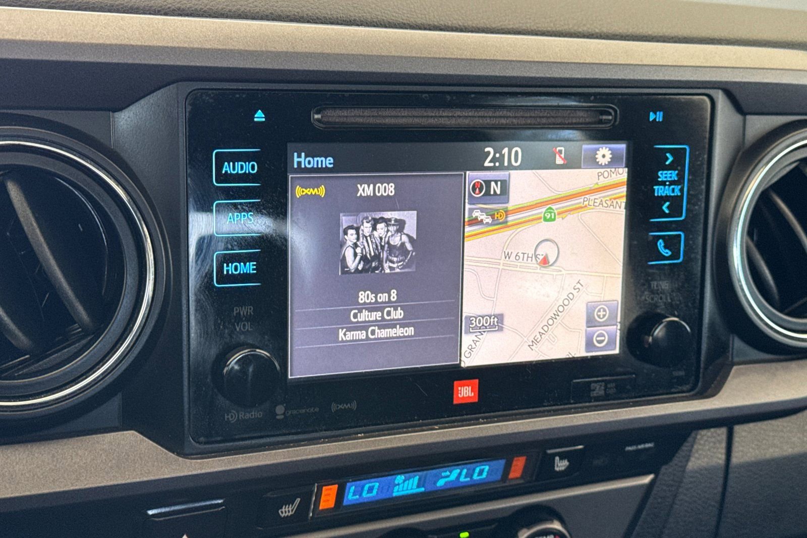 Used 2019 Toyota Tacoma TRD Sport w/ TRD Premium Sport Package image 17