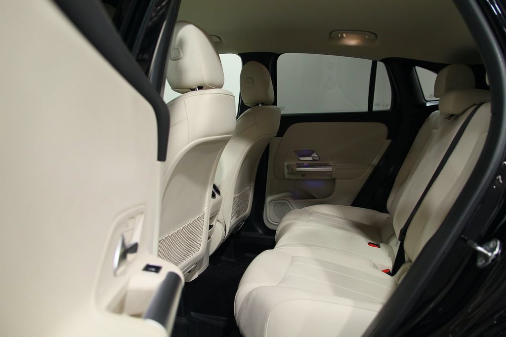 Certified 2023 Mercedes-Benz GLA 250 4MATIC image 28