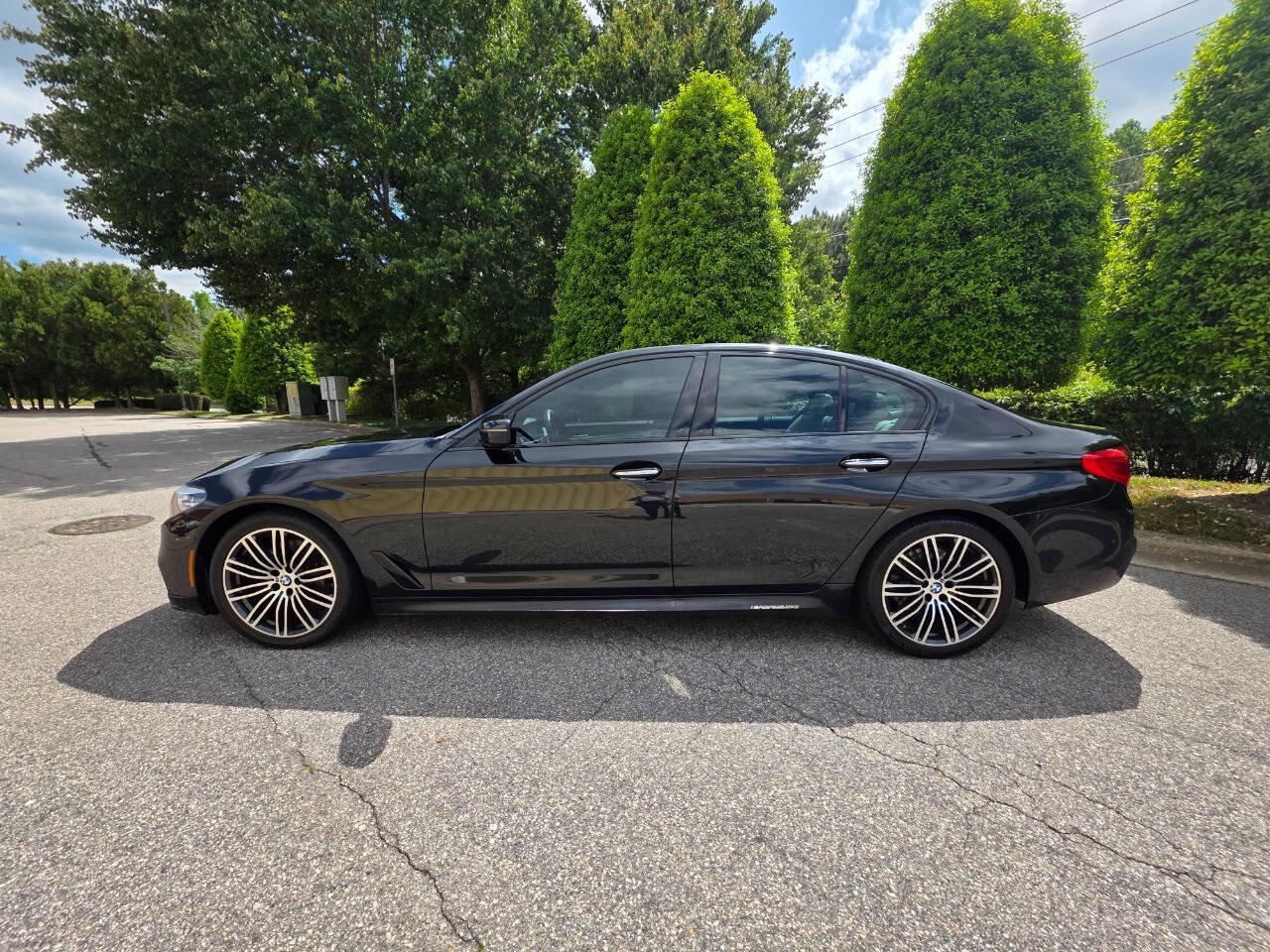 Used 2018 BMW 530i RWD image 2