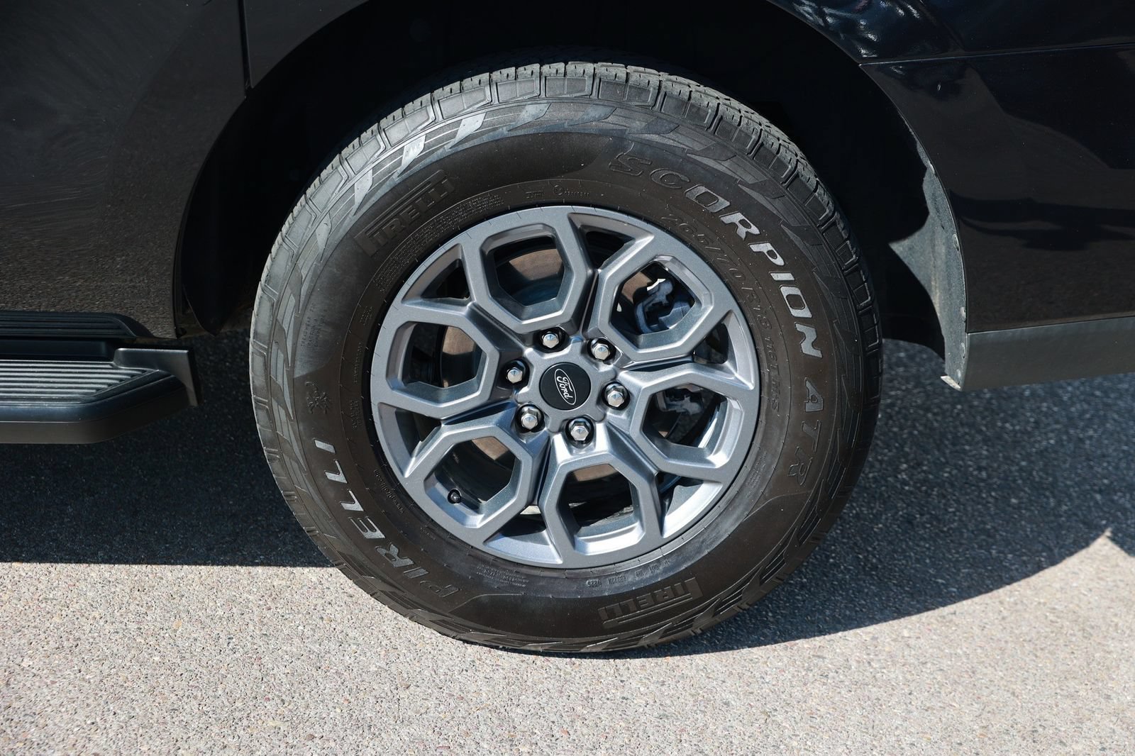 Used 2025 Ford Expedition Max Active AWD/4WD image 13