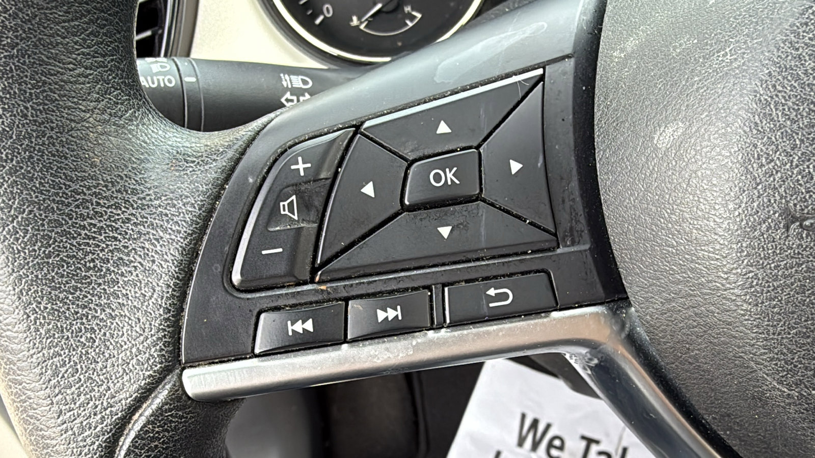 Used 2020 Nissan Rogue Sport SV AWD/4WD image 10