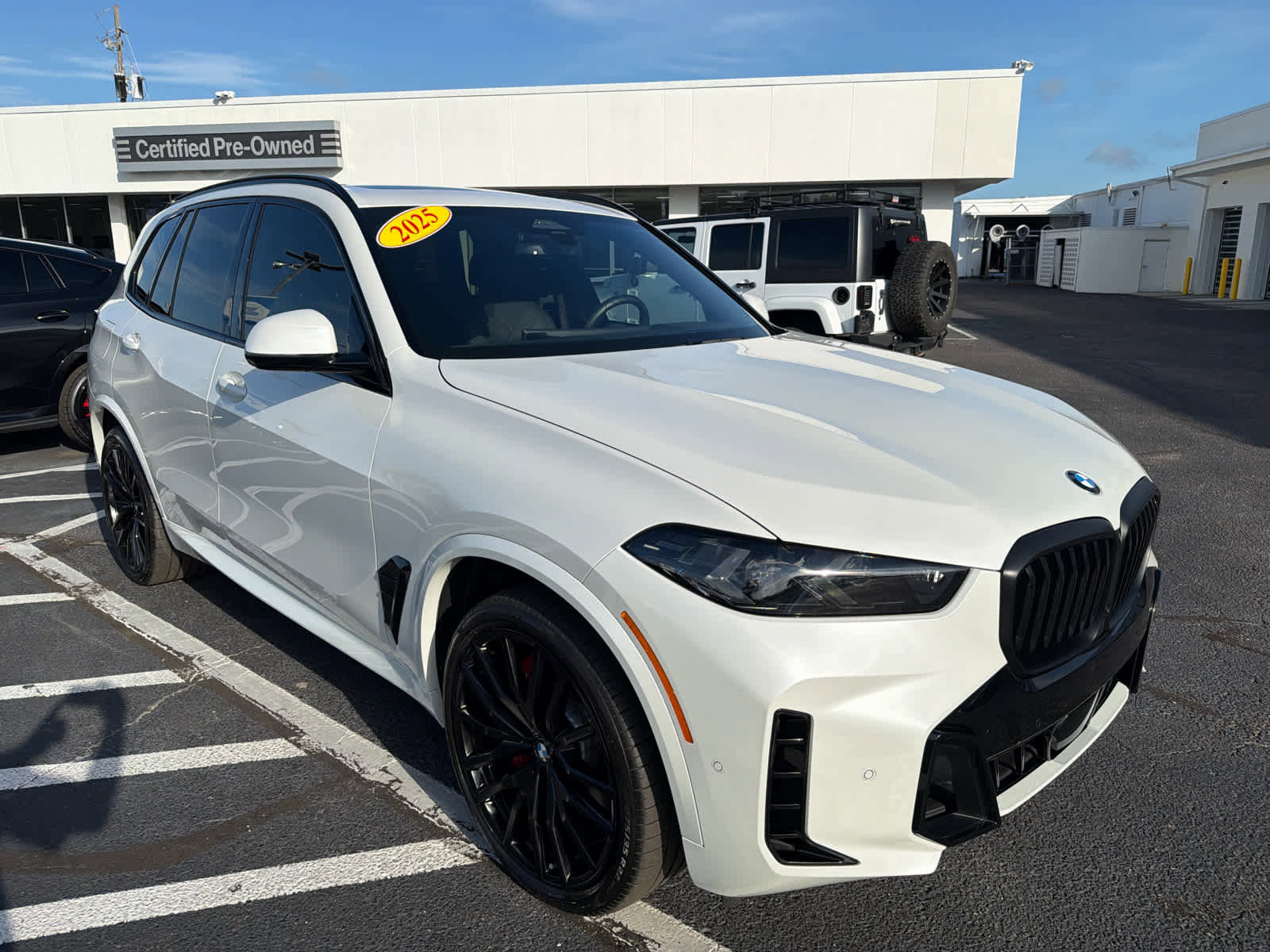 Used 2025 BMW X5 sDrive40i w/ M Sport Package RWD image 3