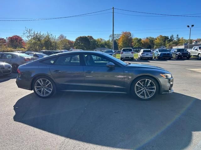 Used 2023 Audi A7 3.0T Premium Plus w/ Premium Plus AWD/4WD image 2