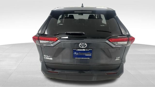 Used 2024 Toyota RAV4 LE image 4