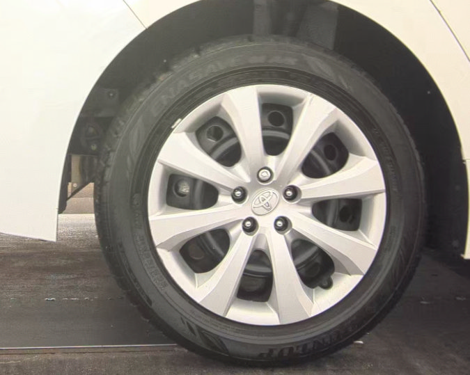 Used 2024 Toyota Corolla LE FWD image 6
