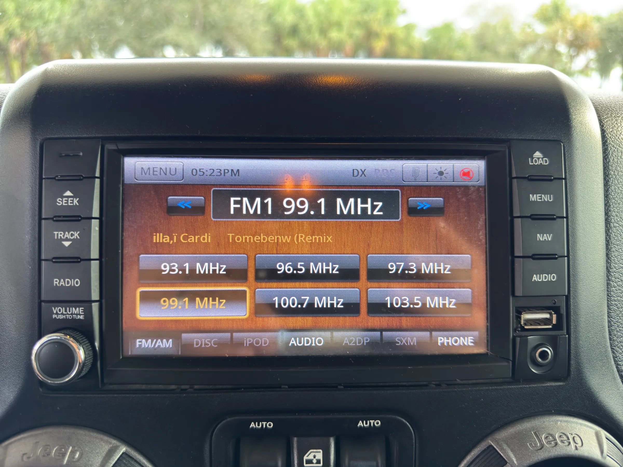 Used 2013 Jeep Wrangler Unlimited Sport image 29