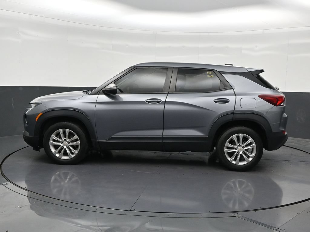 Used 2021 Chevrolet TrailBlazer LS FWD image 2