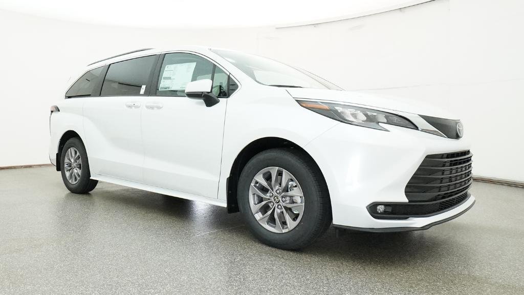 New 2026 Toyota Sienna XLE FWD image 14