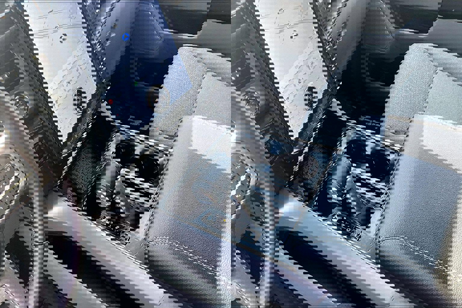 Used 2024 Ford F150 Lightning Flash image 14