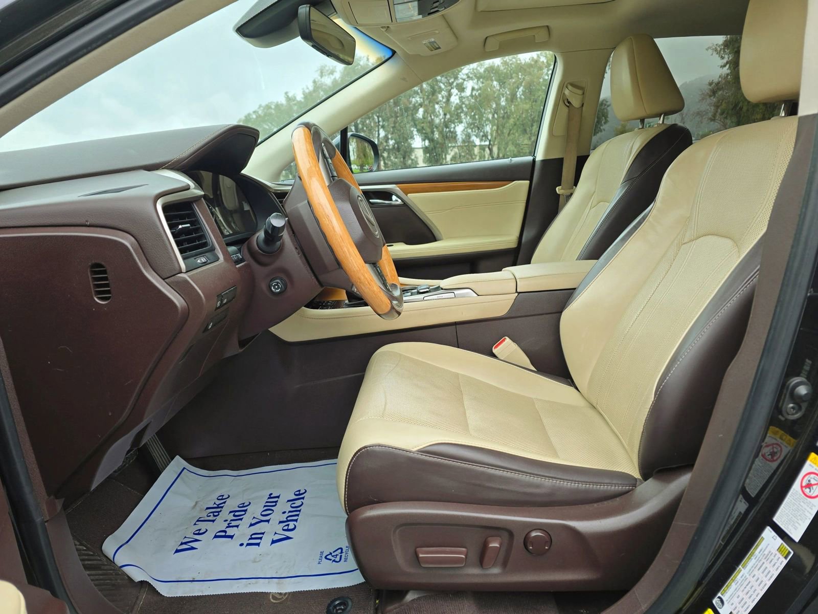 Used 2017 Lexus RX 350 RX 350 Sport Utility 4D w/ Premium Package image 16