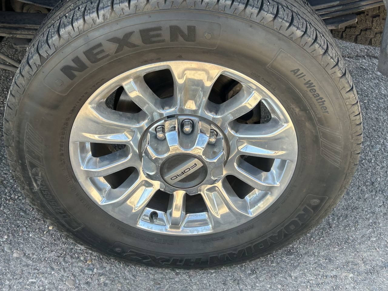Used 2021 Ford F350 Limited AWD/4WD image 12