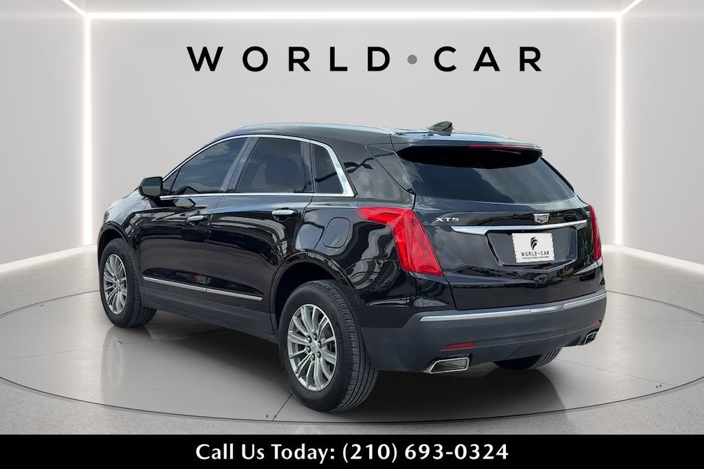 Used 2017 Cadillac XT5 Luxury w/ Driver Awareness Package FWD image 5