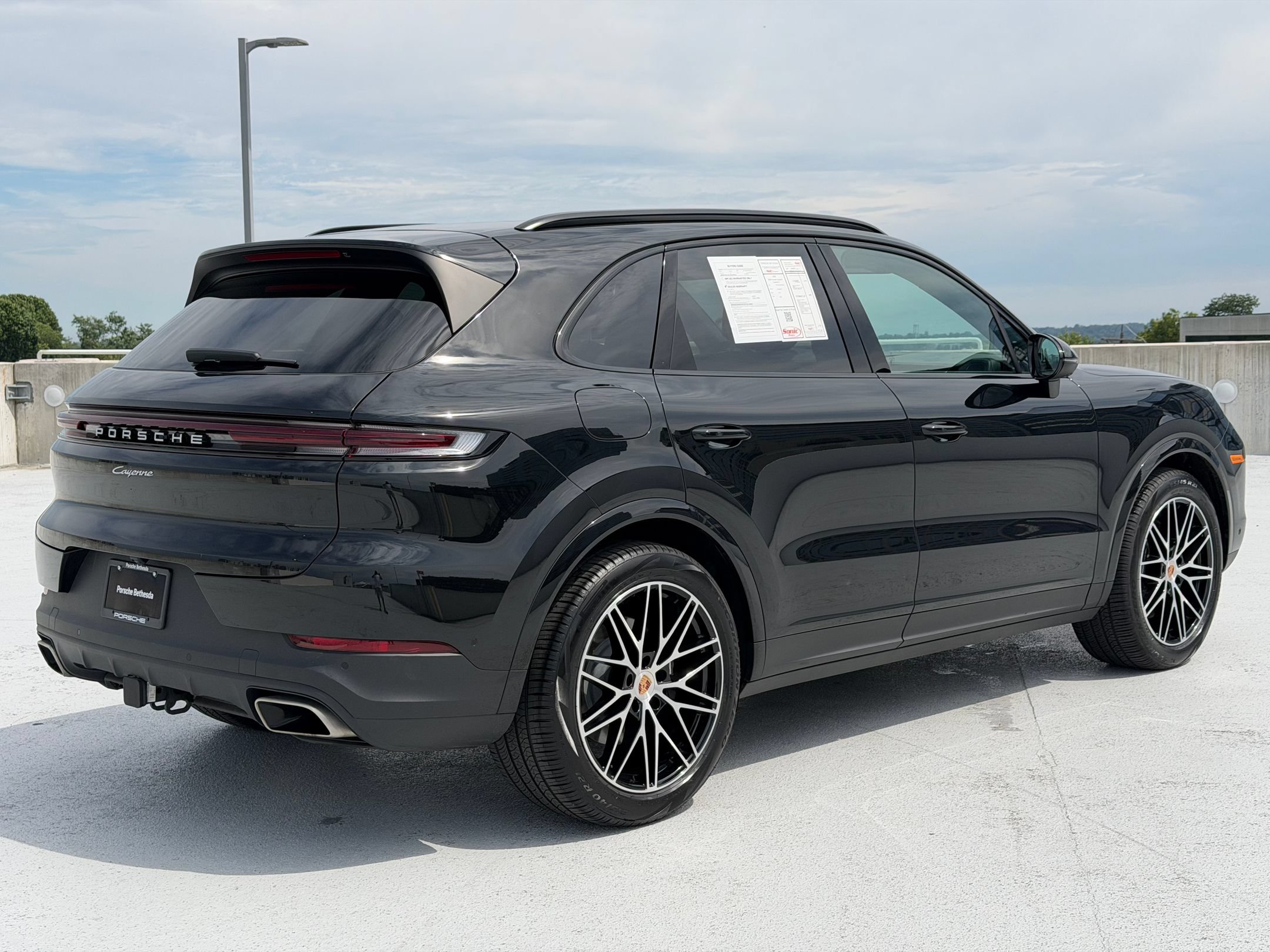 Certified 2026 Porsche Cayenne AWD/4WD image 9