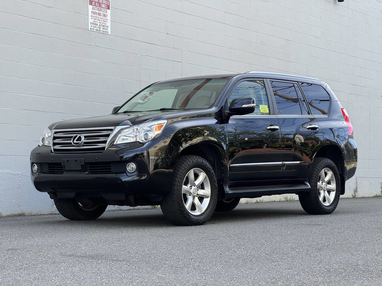 Used 2013 Lexus GX 460 w/ Comfort Plus Pkg image 2