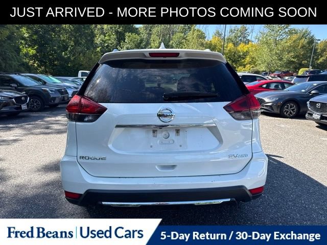 Used 2018 Nissan Rogue SV AWD/4WD image 7