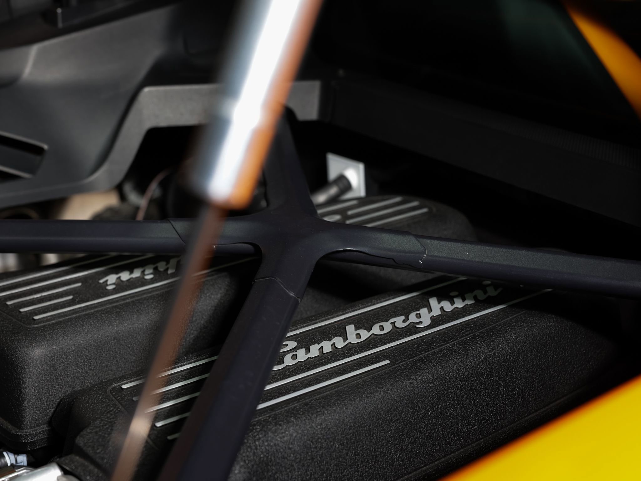 Used 2020 Lamborghini Huracan EVO image 39