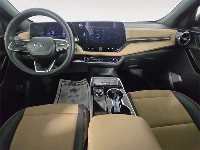 Used 2025 Chevrolet Equinox ACTIV w/ Safety and Technology Package image 10